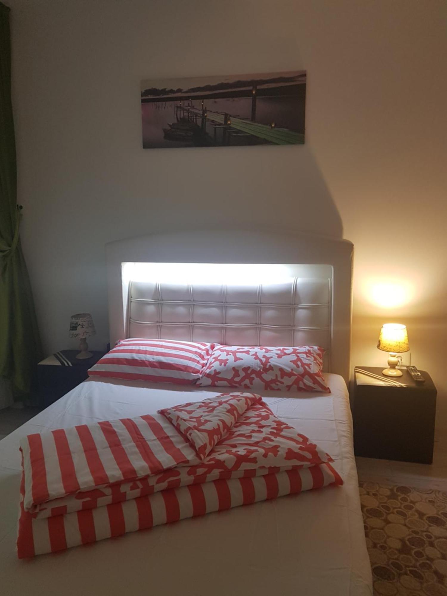 Apartament Ultracentral Monadin 2 Braşov Habitación foto