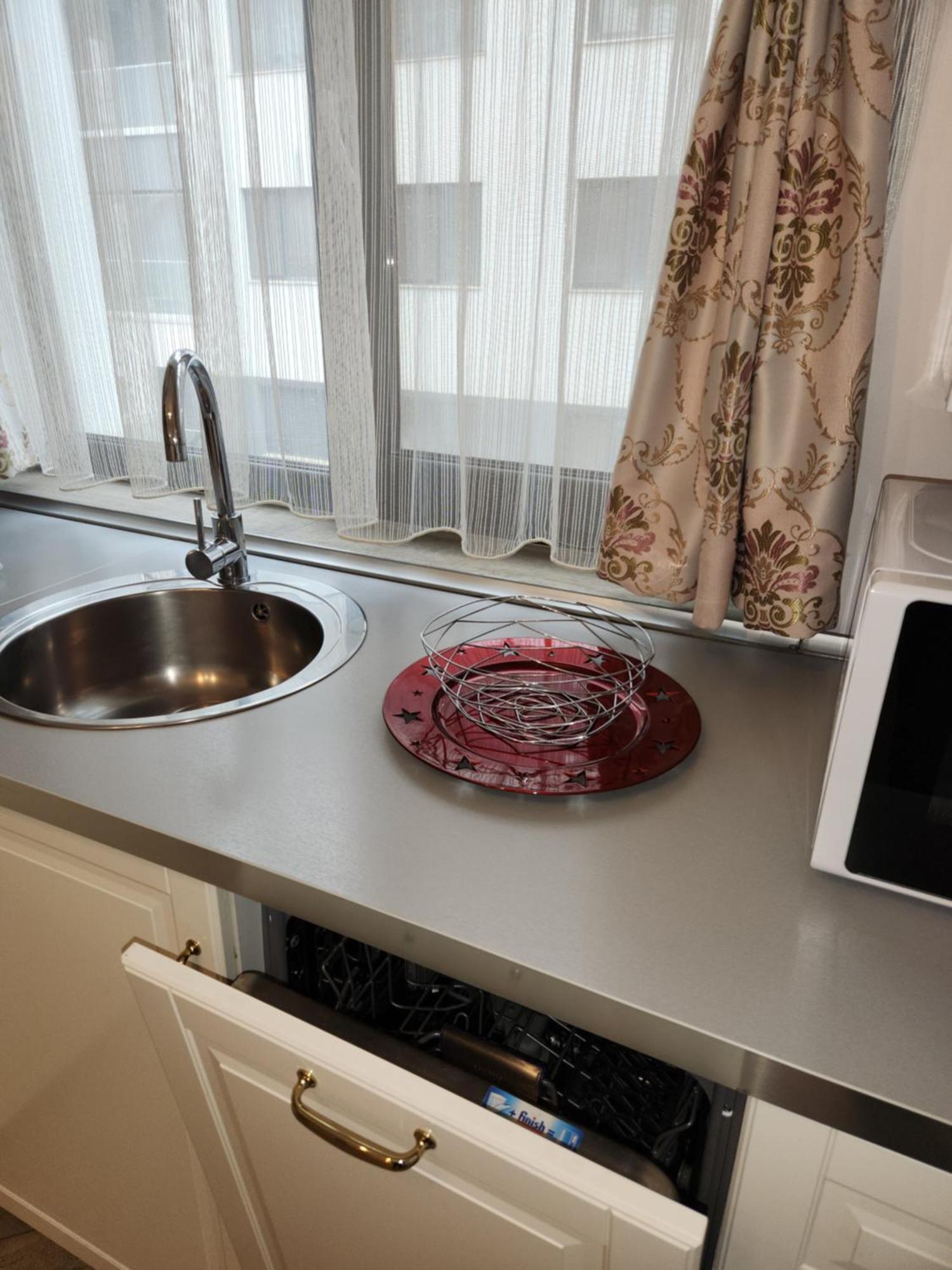 Apartament Ultracentral Monadin 2 Braşov Exterior foto
